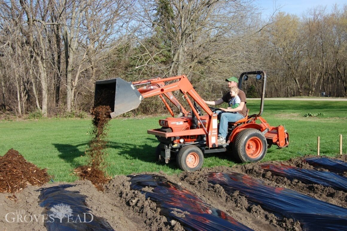 Dumping wood chips for garden paths